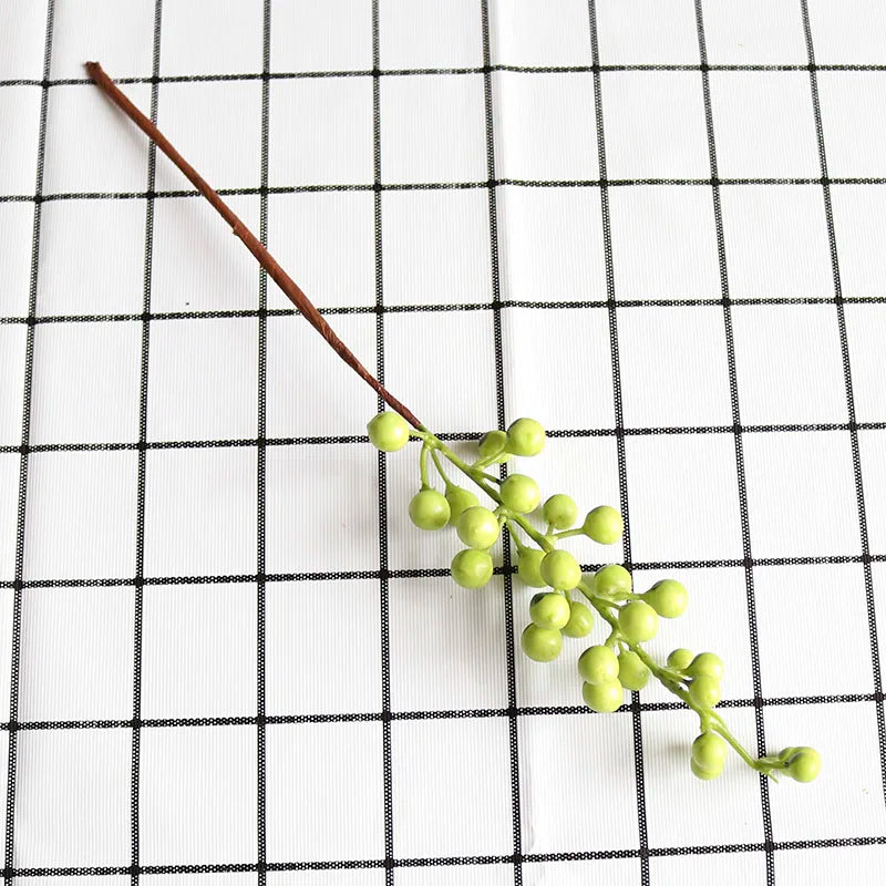 Artificial Berries Branch Plastic Fake Flowers leaf Decorative Berry PE Red Berries Plant for New Year Christmas decoration 2023