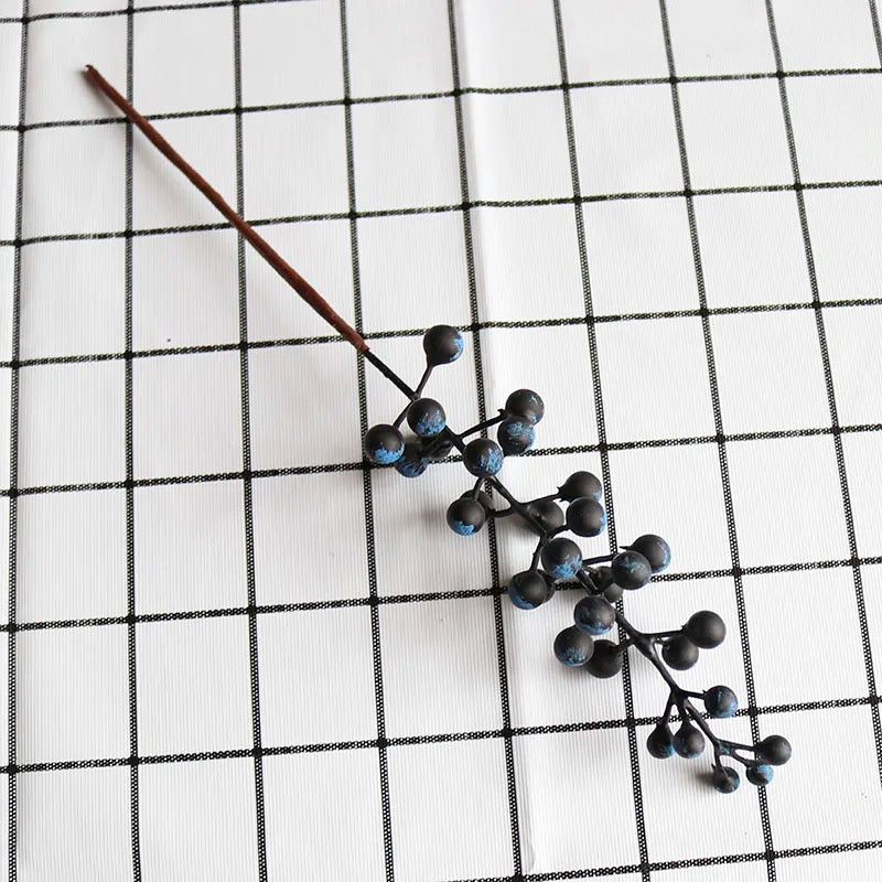 Artificial Berries Branch Plastic Fake Flowers leaf Decorative Berry PE Red Berries Plant for New Year Christmas decoration 2023