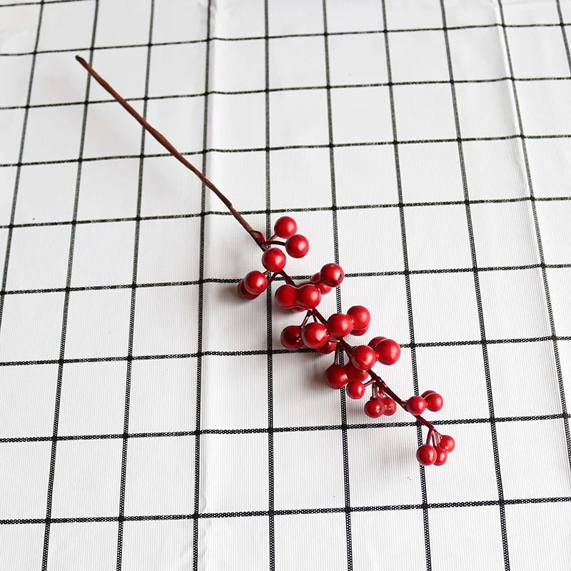 Artificial Berries Branch Plastic Fake Flowers leaf Decorative Berry PE Red Berries Plant for New Year Christmas decoration 2023